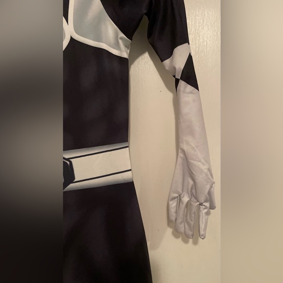 Power Rangers Black Morphsuit size 130 or 8. It zips up the back. 2 pieces. - Picture 10 of 12